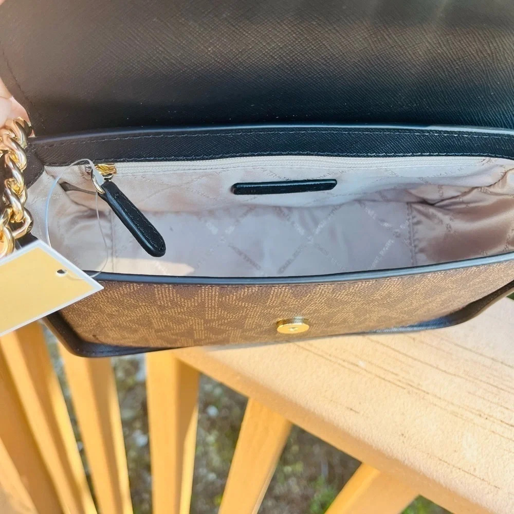 Michael Kors Black Brown Logo Small Flap Crossbody Bag Gold Hardware Leather NWT - Picture 4 of 4